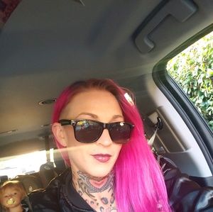 Meet your Posher, Janea